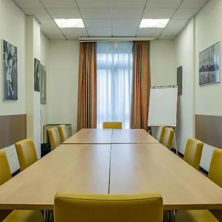 Hotel Meditur Pisa 4*